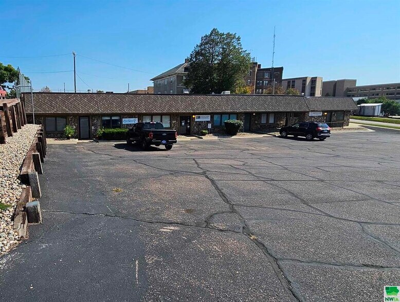 More Photos Of 700 Jackson St, Sioux City Medical For Sale