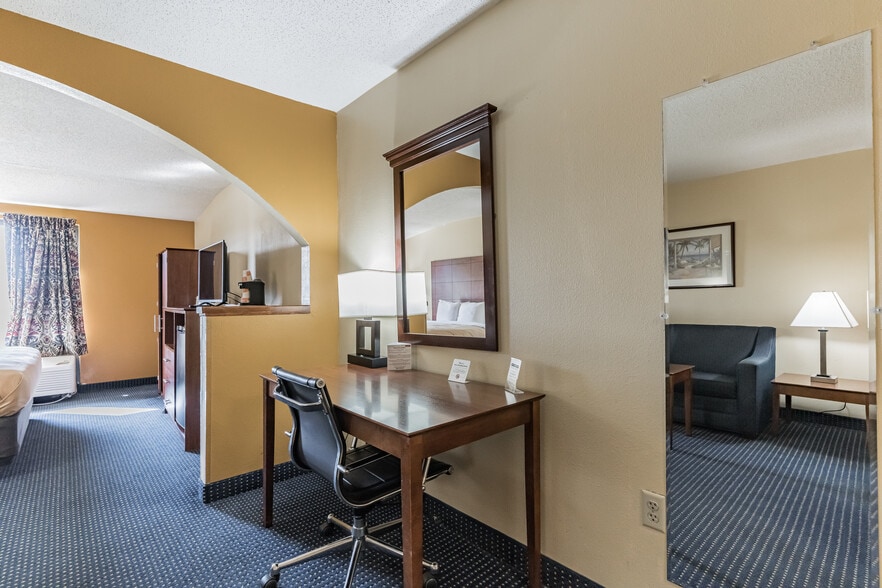 More Photos Of 2693 US-76 Hwy, Marion Hotel For Sale