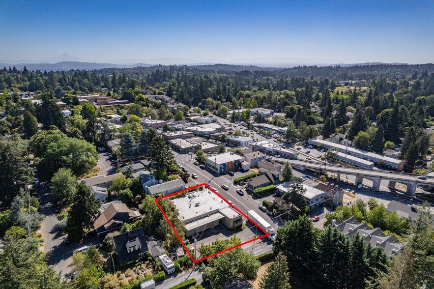 More Photos Of 3675 SW Troy St, Portland Flex For Sale