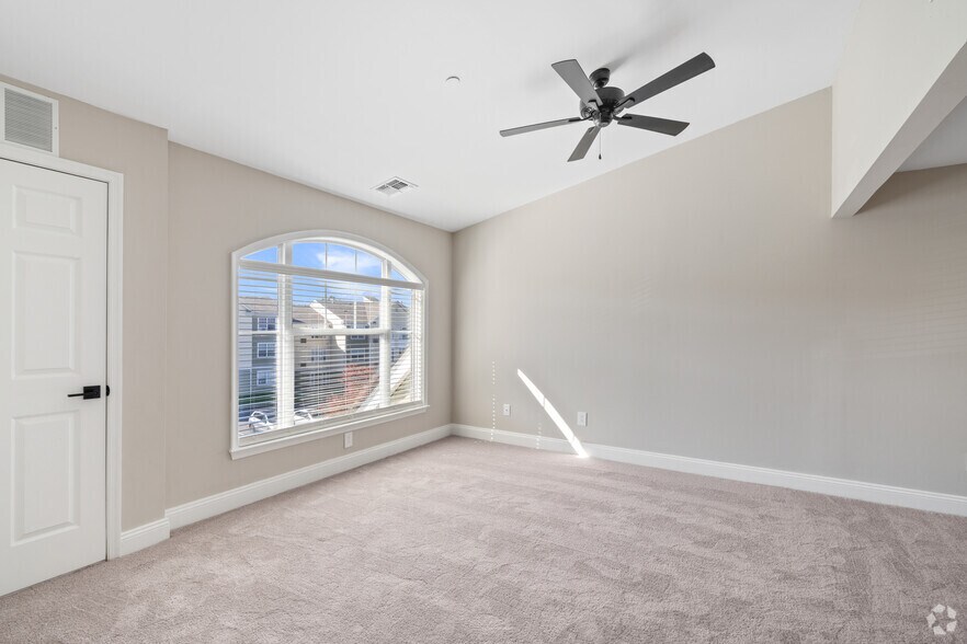 More Photos Of 555 Andorra Glen Ct, Lafayette Hill Apartments For Lease