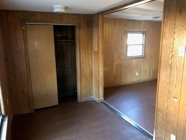 More Photos Of 1088 National St, Memphis Apartments For Sale