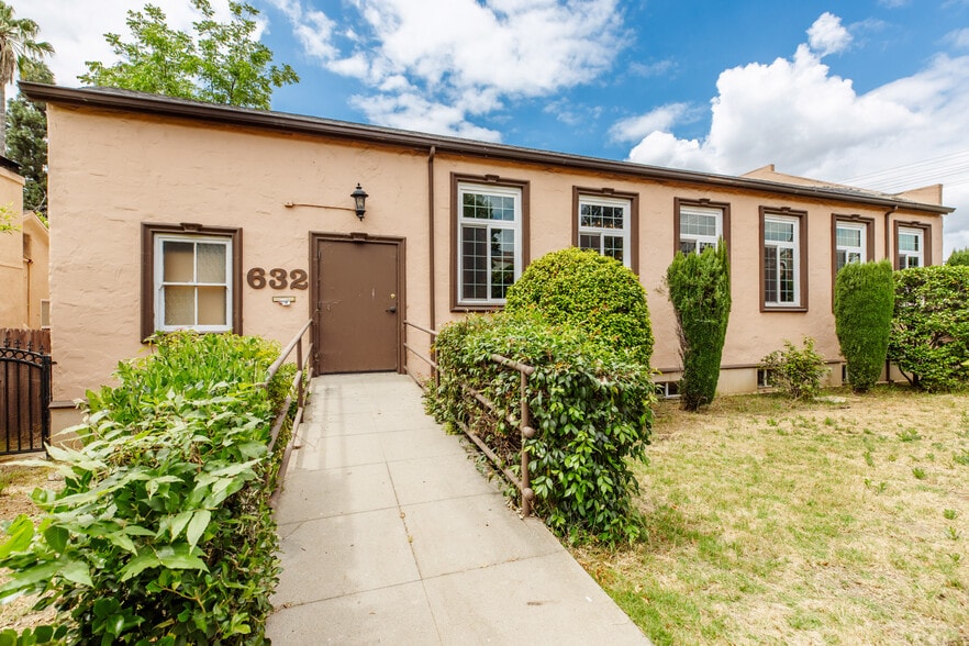 More Photos Of 632 W Stocker St, Glendale Religious Facility For Sale