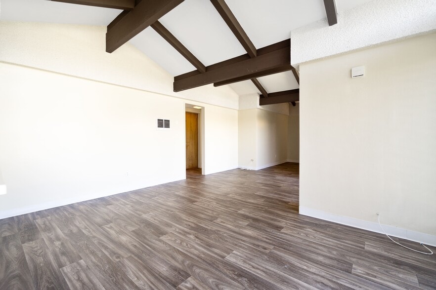 More Photos Of 5055 73rd St, San Diego Apartments For Sale