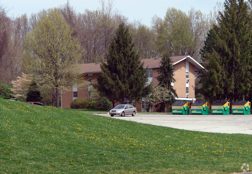 More Photos Of 3000-3006 Keenwood Rd, Norristown Religious Facility For Lease