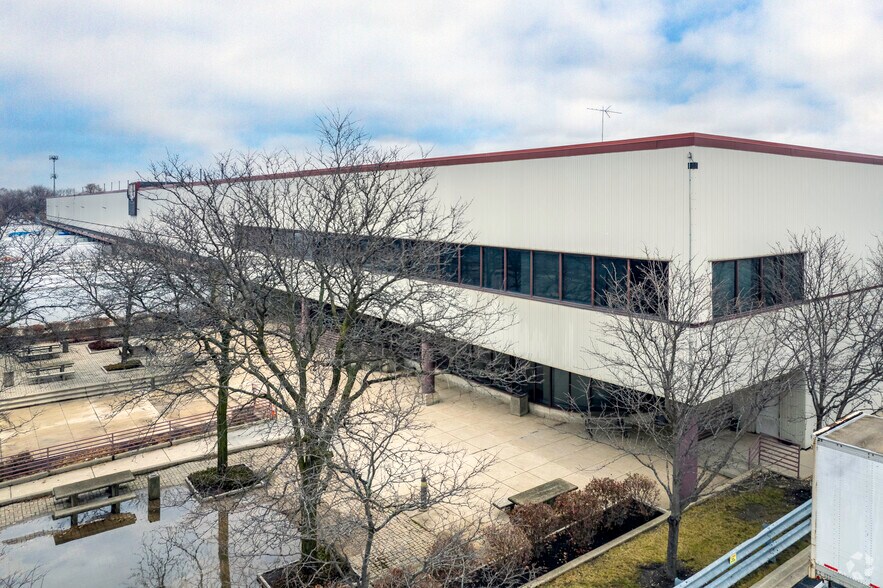 Primary Photo Of 1401 N Cicero Ave, Chicago Manufacturing For Lease