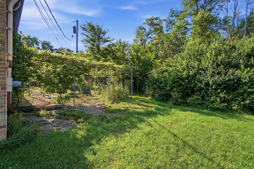 More Photos Of 4782 Fishburg Rd, Dayton Freestanding For Sale