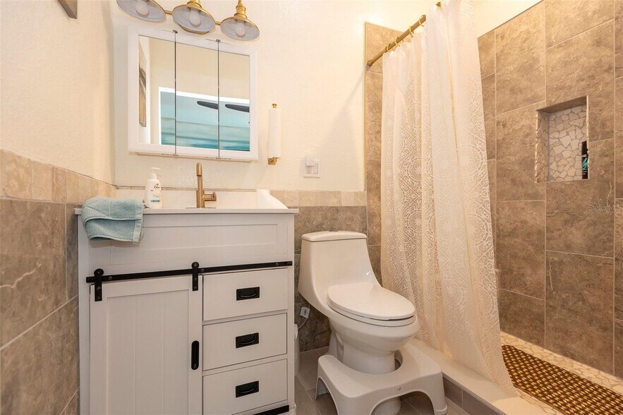 More Photos Of 403 Herbert St, Port Orange Specialty For Sale