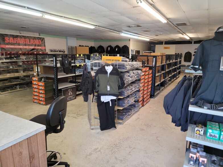 More Photos Of 6320 Scott Hamilton Dr, Little Rock Showroom For Sale