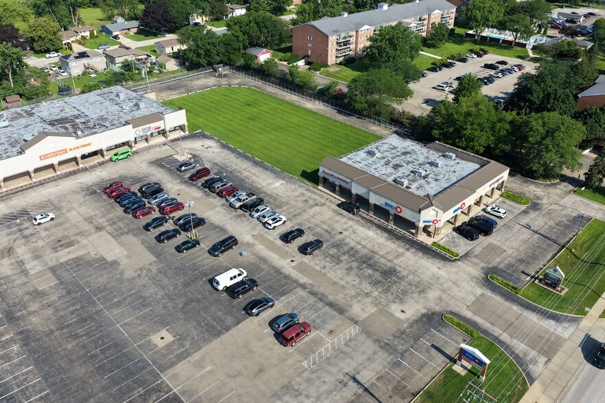 More Photos Of , Aurora General Retail For Sale