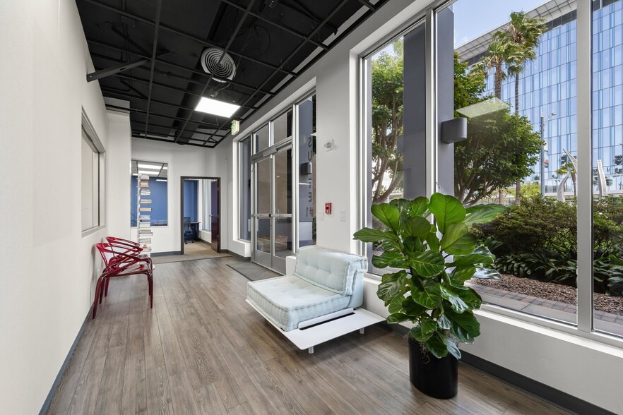 More Photos Of 400 W Ocean Blvd, Long Beach Apartments For Lease