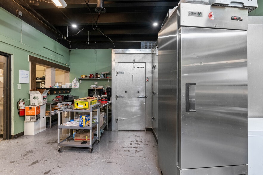 More Photos Of 7575 Broadway St, Denver Restaurant For Sale