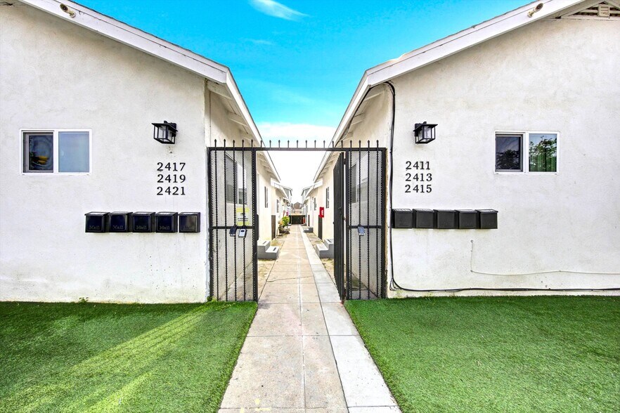 More Photos Of 2411-2421 L St, San Diego Apartments For Sale