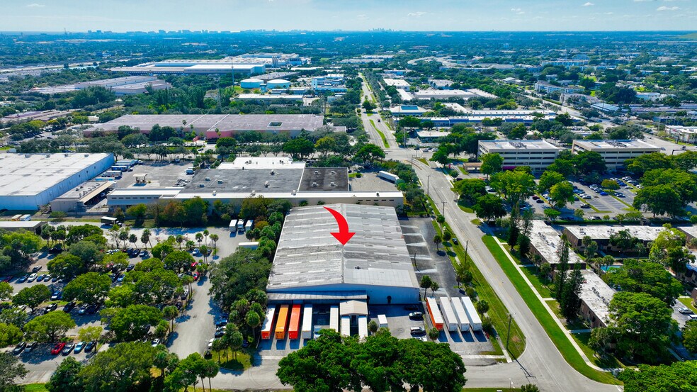 More Photos Of 198 Lock Rd, Deerfield Beach Warehouse For Lease