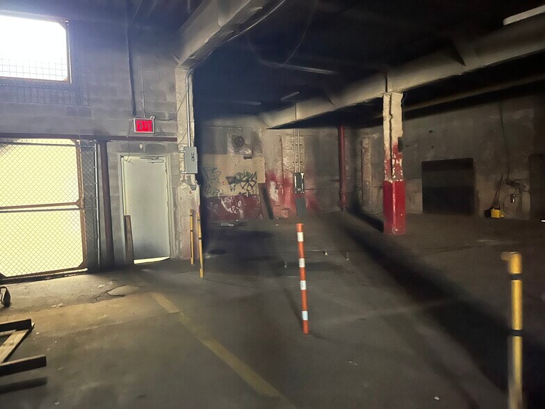 More Photos Of 100 Hinsdale St, Brooklyn Industrial For Sale