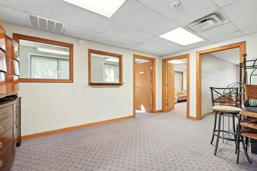 More Photos Of 185 West Ave, Ludlow Medical For Sale