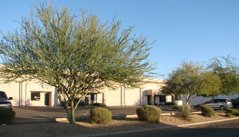 More Photos Of 1826 W Broadway Rd, Mesa Warehouse For Lease