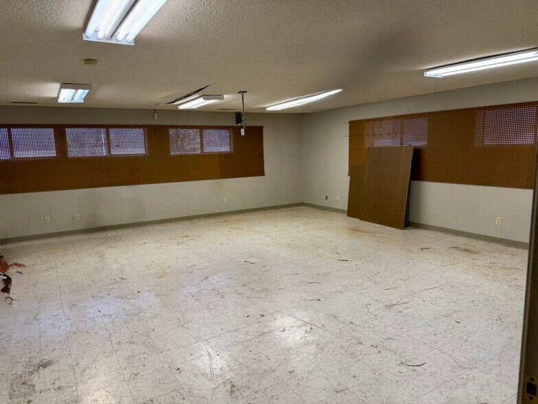 More Photos Of 620 Sevier St, Memphis Office For Sale