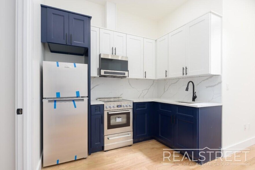 More Photos Of 1276 Jefferson Ave, Brooklyn Apartments For Sale