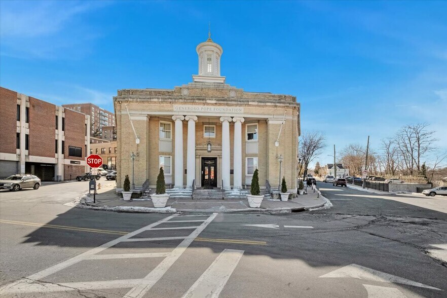 More Photos Of 1 Generoso Pope Pl, Tuckahoe Office For Sale