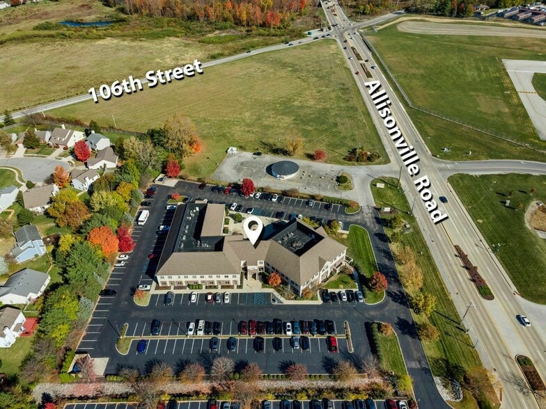 More Photos Of 10412 Allisonville Rd, Fishers Office For Sale