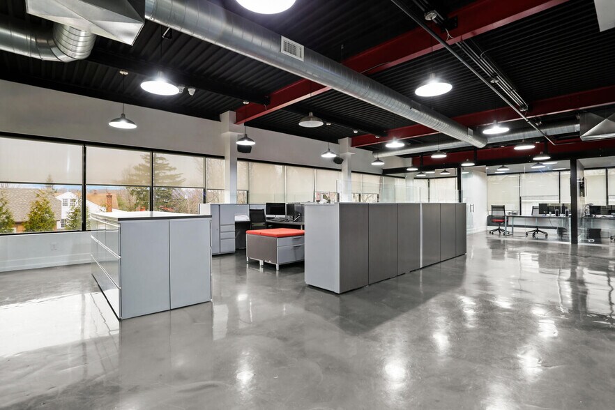 More Photos Of 20 Broad St, Norwalk Service For Sale