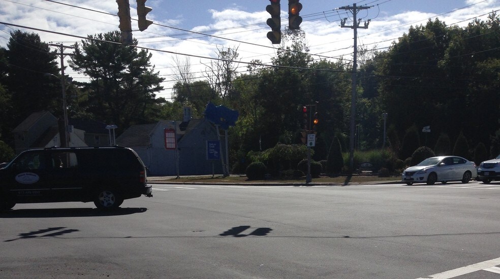 More Photos Of 357 Grove St, Braintree Freestanding For Sale