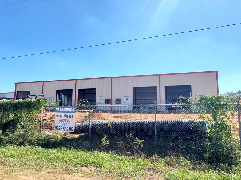 More Photos Of 1722 Cargill, Willis Flex For Sale