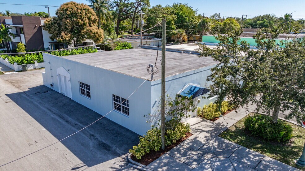 More Photos Of 3496 NE 12th Ter, Oakland Park Warehouse For Sale