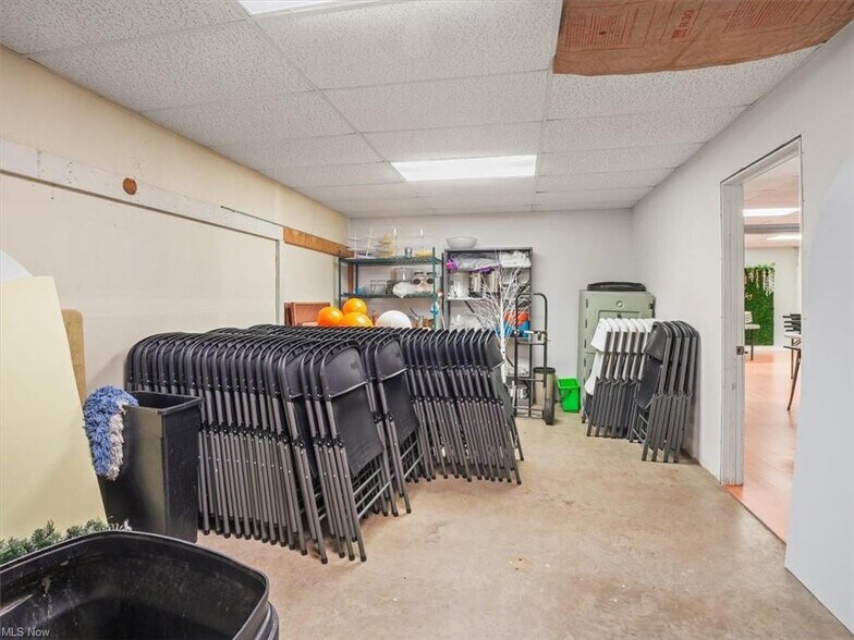 More Photos Of 326 W Main Rd, Conneaut Freestanding For Sale