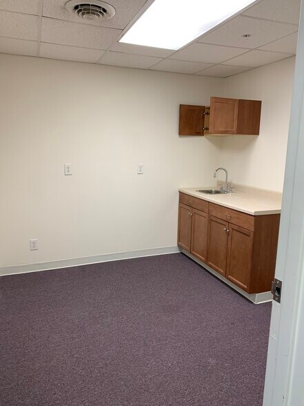 More Photos Of 5430 Campbell Blvd, White Marsh Medical For Lease