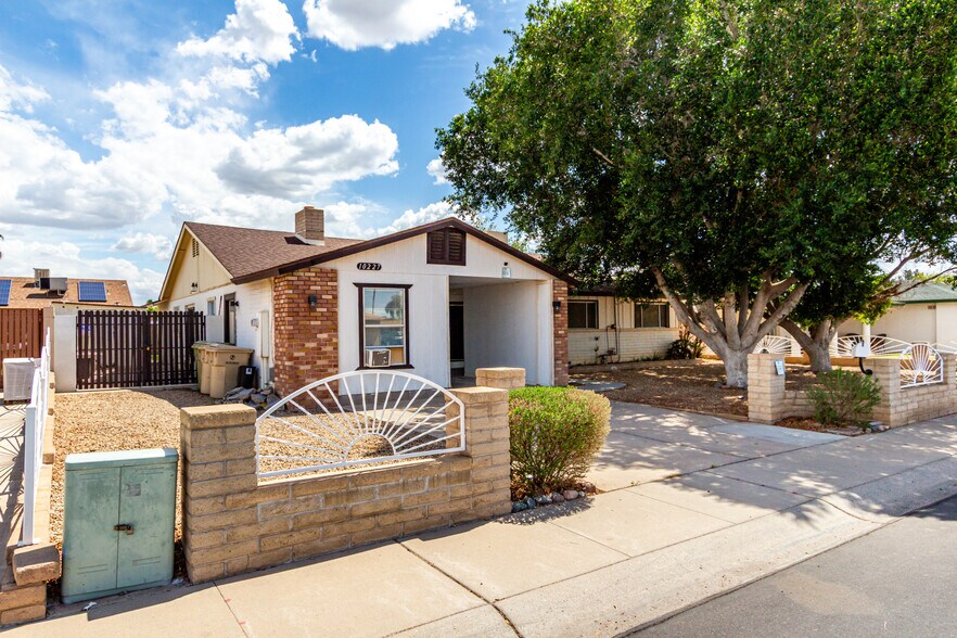 More Photos Of 10227 N 56th Dr, Glendale Assisted Living For Sale