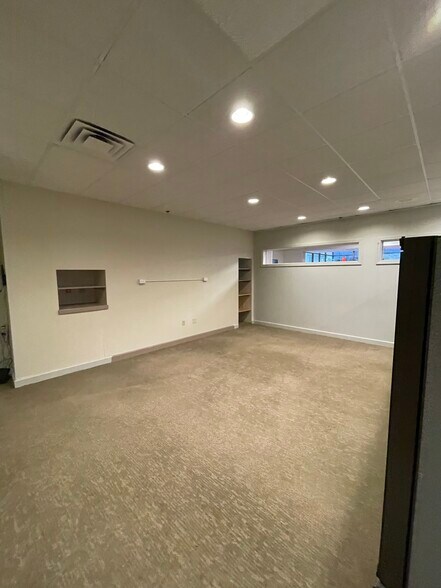 More Photos Of 1230 Congress St, Portland Hotel For Lease