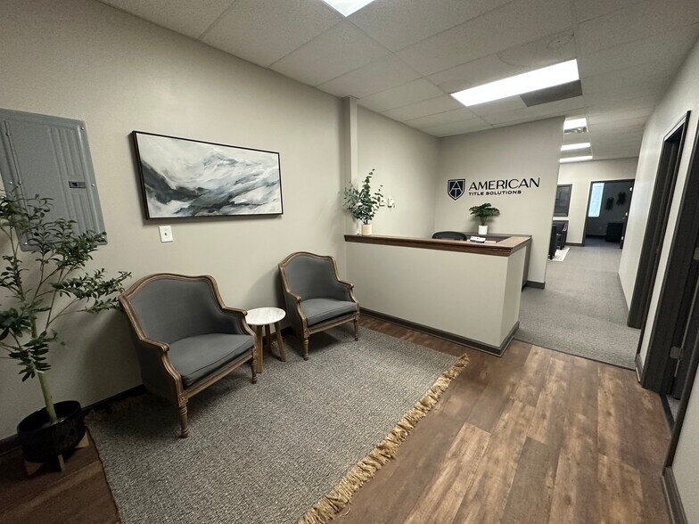 More Photos Of 32875 Solon Rd, Solon Medical For Lease