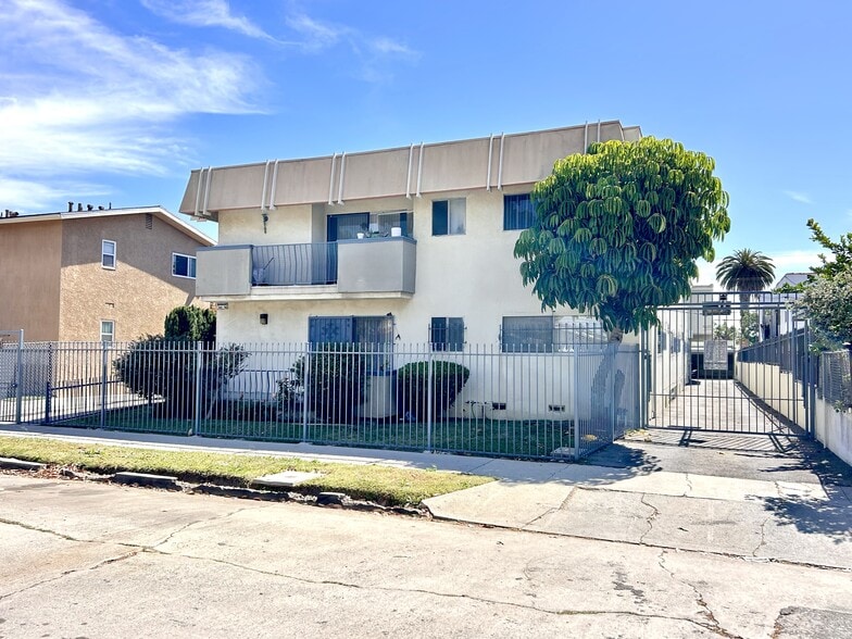 More Photos Of 6214 S Victoria Ave, Los Angeles Apartments For Sale