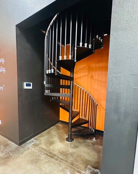 More Photos Of 714 N Massachusetts Ave, Lakeland Loft Creative Space For Lease