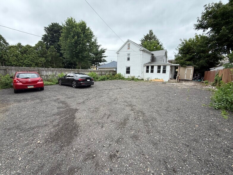 More Photos Of 412 Adams Ave, Endicott Apartments For Sale