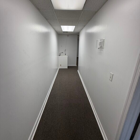 More Photos Of 375-385 W North St, Dover Office For Sale