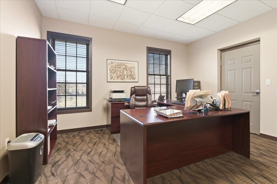More Photos Of 1149-1177 Jefferson Green Cir, Midlothian Office For Sale