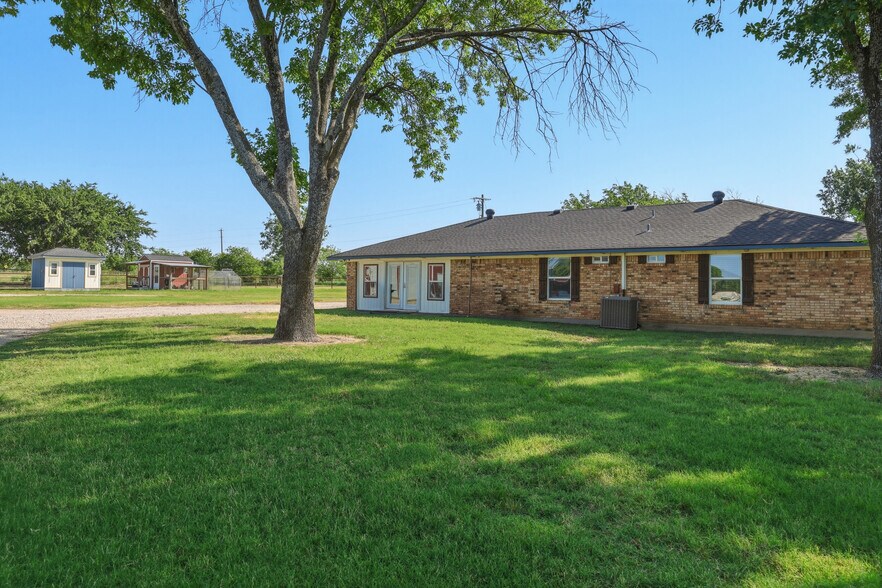 More Photos Of 2632 Howell Dr, Venus Land For Sale