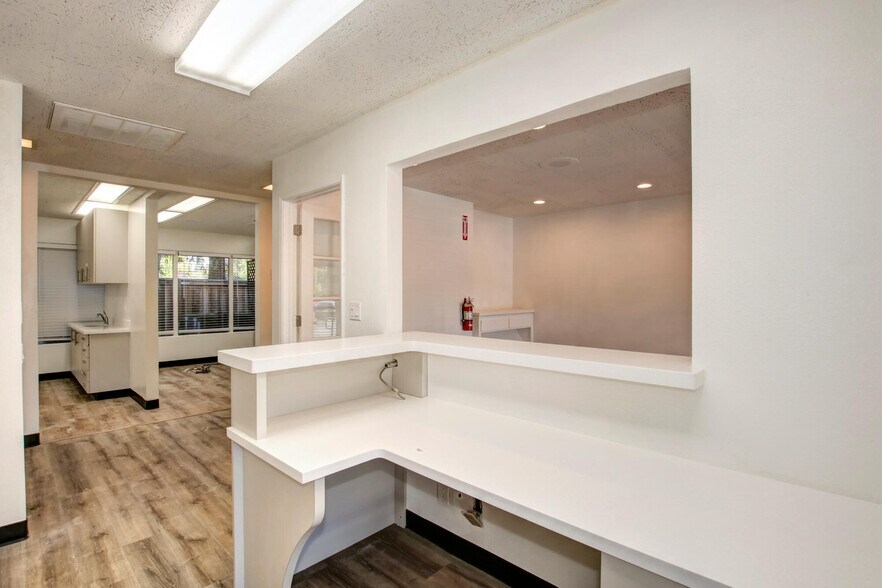 More Photos Of 1901 Watt Ave, Sacramento Medical For Lease