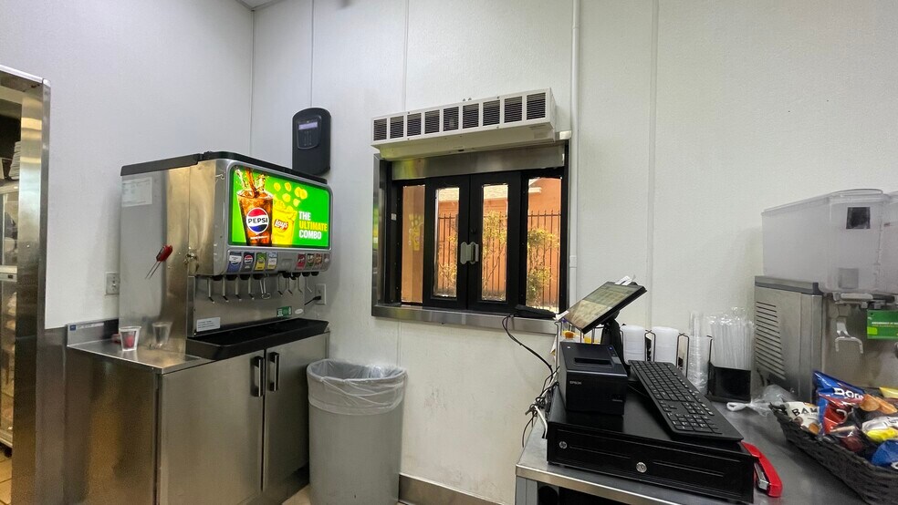 More Photos Of 933 W Ramsey St, Banning General Retail For Sale