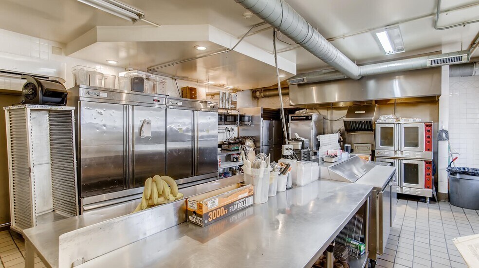 More Photos Of 2 S Main St, Elburn Storefront Retail Residential For Sale