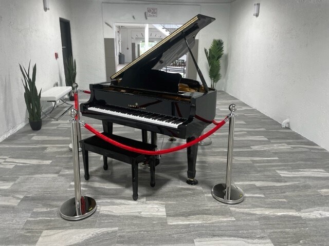 More Photos Of 1111 SE Federal Hwy, Stuart Medical For Lease