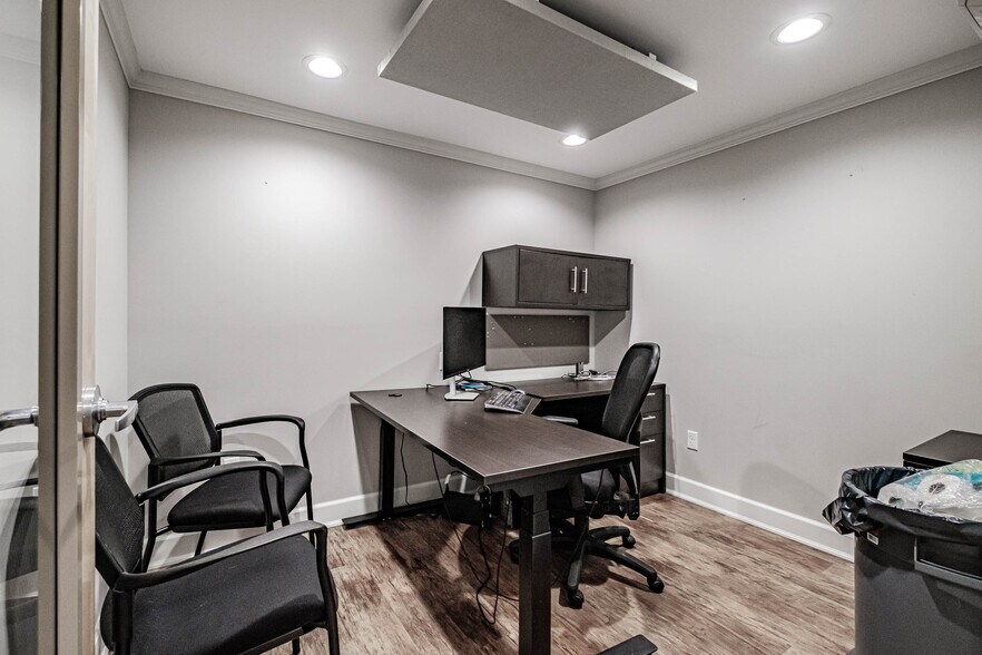 More Photos Of 352 Warren Ave, Portland Office Residential For Sale