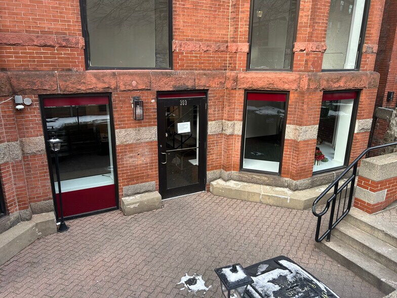 More Photos Of 303-305 Newbury St, Boston Storefront Retail Office For Lease