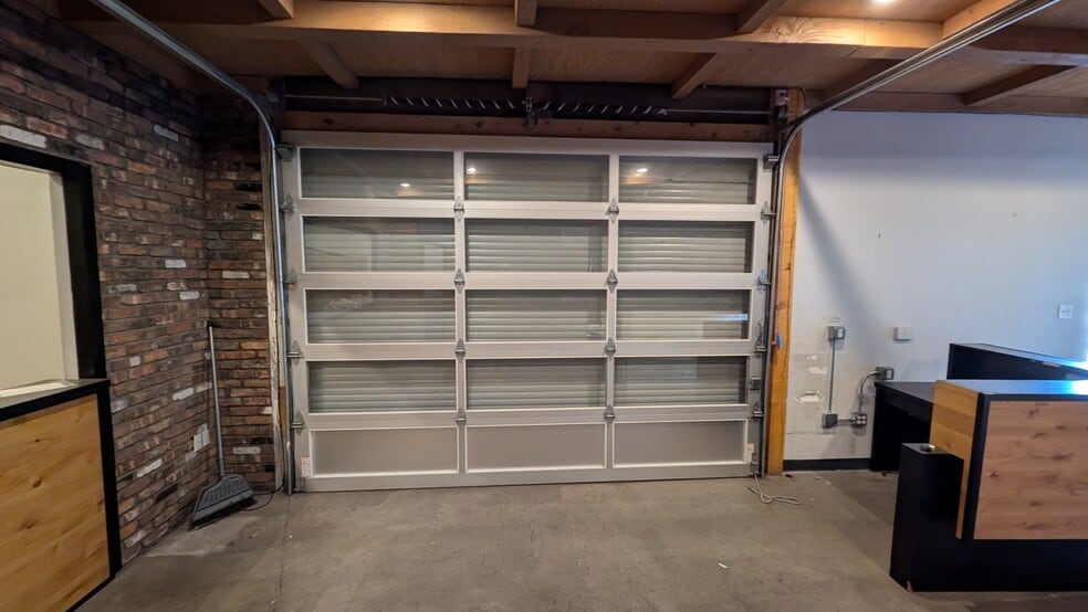 More Photos Of 460 N Switzer Canyon Dr, Flagstaff Storefront Retail Office For Sale