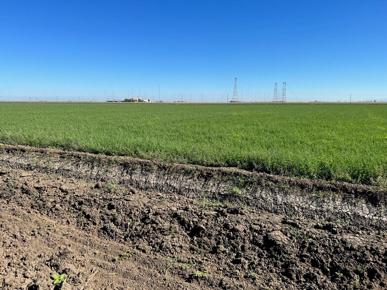 More Photos Of Radio Station, Dixon Land For Sale