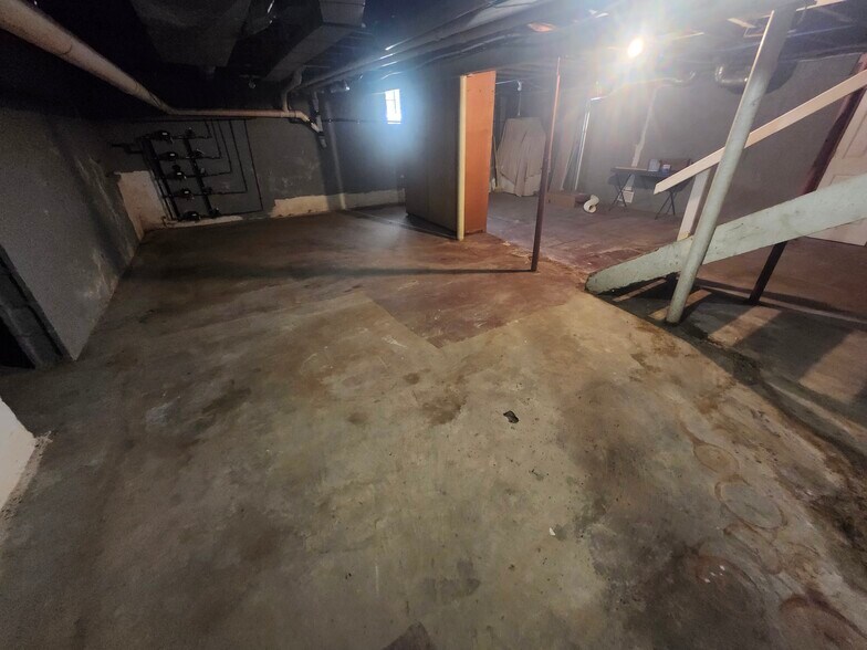 More Photos Of 147 Georgetown Rd, Beaver Falls Apartments For Sale