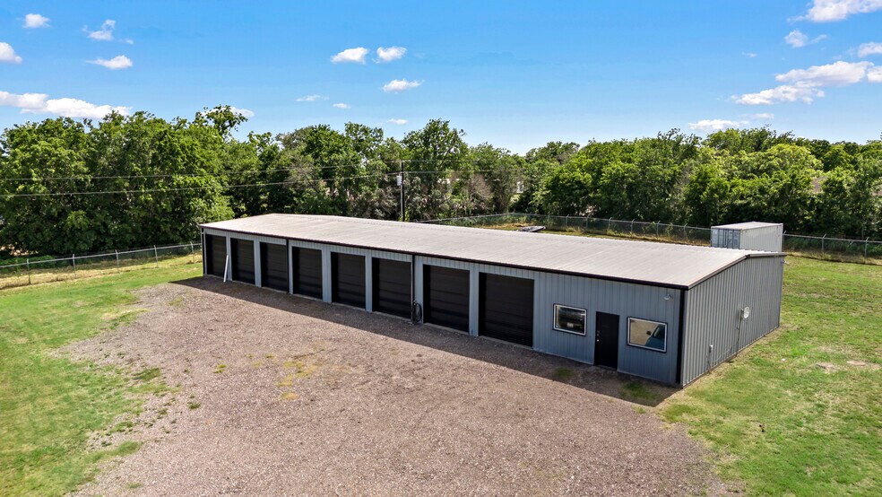 More Photos Of 9259 Hwy 290 E Hwy, Chappell Hill Auto Repair For Sale