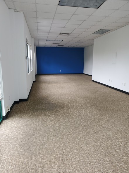 More Photos Of 3845 Richmond Ave, Staten Island Storefront Retail Office For Lease